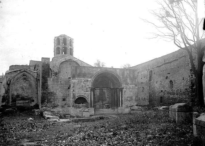 Nécropole des Alyscamps ;  Eglise Saint-Honorat (supposée) Clocher, Enlart, Camille (historien), 