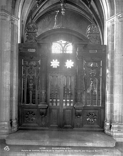 Palais de Justice Clôture de la chapelle du Saint-Esprit, Neurdein (frères) ; Neurdein, Louis ; Neurdein, Louis (photographe), 