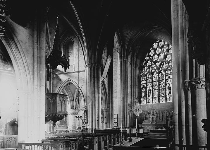 Eglise Saint-Médard Nef: vue diagonale, Enlart, Camille (historien), 