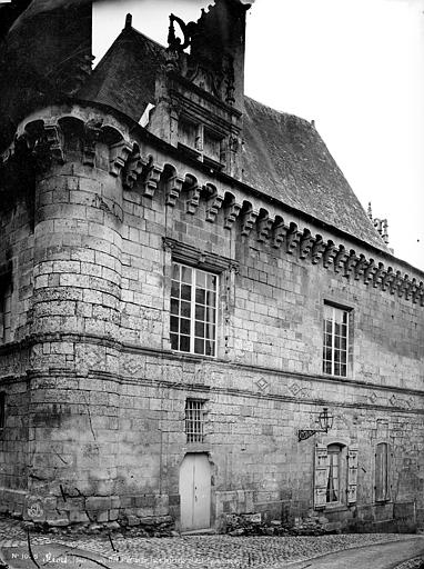 Hôtel de Ville (ancien) , dit Le Pilori Façade ouest, Mieusement, Médéric (photographe), 