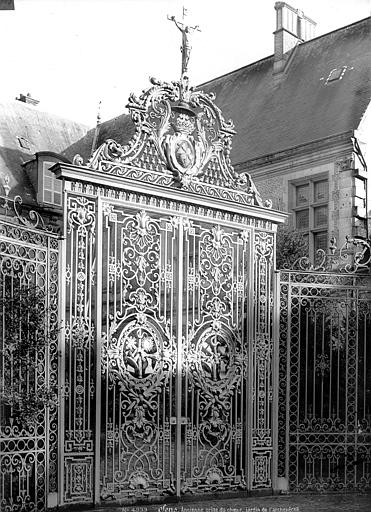 Archevêché (ancien) Jardin : Ancienne grille provenant du choeur, Mieusement, Médéric (photographe), 