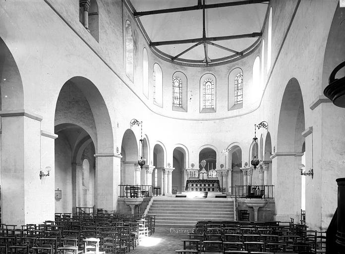 Hôpital Saint-Brice Chapelle : Vue intérieure de la nef vers le choeur, Mieusement, Médéric (photographe), 