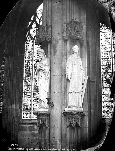 Eglise Saint-Nazaire Intérieur : statues des piliers du choeur dont saint Laurent, Mieusement, Médéric (photographe), 