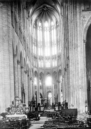 Cathédrale Saint-Pierre Vue intérieure du choeur, Mieusement, Médéric (photographe), 