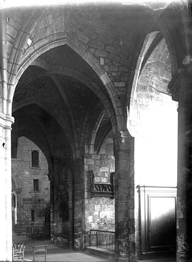 Cathédrale Saint-Etienne Chapelle, Enlart, Camille (historien), 