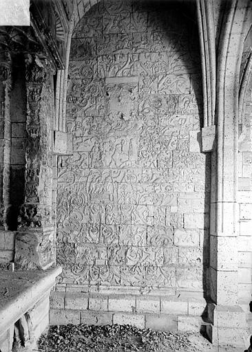 Evêché (ancien) Chapelle des Saint-Gelais : Restes des parements, Heuzé, Henri (photographe), 