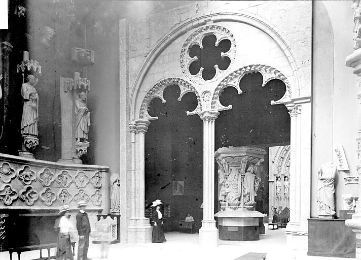 Cathédrale Saint-Etienne , Enlart, Camille (historien), 75 ; Paris 16 ; Palais de Chaillot (Trocadéro) ; Musée de Sculpture comparée, musée des Monuments français