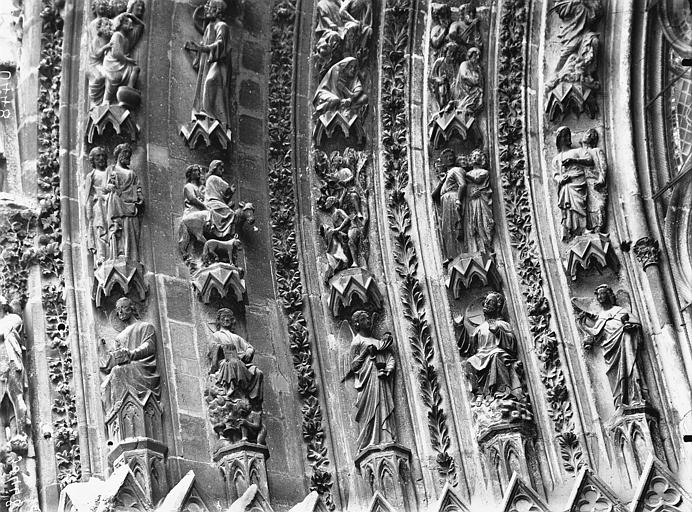 Cathédrale Notre-Dame Portail ouest, porte gauche, voussure de gauche, partie supérieure, Lajoie, Abel, 