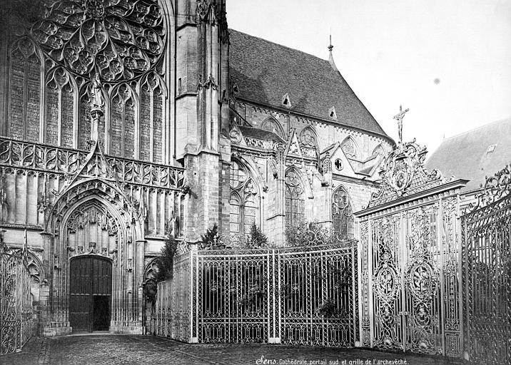 Cathédrale Saint-Etienne Façade sud : partie est et grille de l'archevêché, Mieusement, Médéric (photographe), 