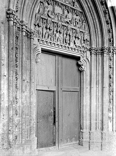 Abbaye Saint-Germain (ancienne) ; Eglise abbatiale Portail du transept nord, Gossin (photographe), 