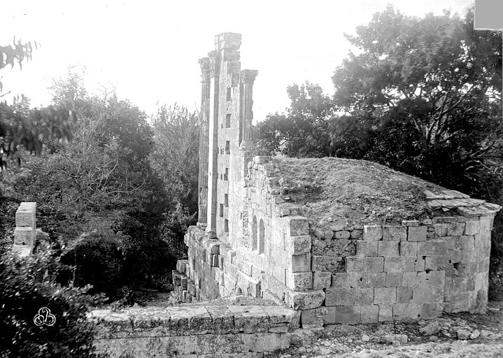 Temple de la Maison-Basse dit de Château-Bas ; Chapelle Saint-Césaire , Valérian, T., 