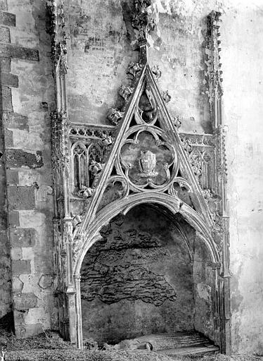 Eglise de l'ancienne abbaye de Clermont Intérieur, Enlart, Camille (historien), 