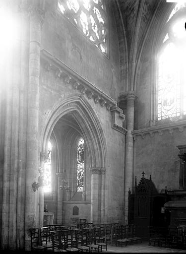 Eglise Saint-Seurin Intérieur, Enlart, Camille (historien), 