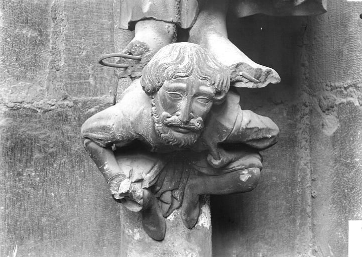 Cathédrale Notre-Dame Portail nord, corbeau supportant une statue, Lajoie, Abel, 