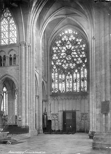 Cathédrale Saint-Etienne Vue intérieure du transept sud, Mieusement, Médéric (photographe), 