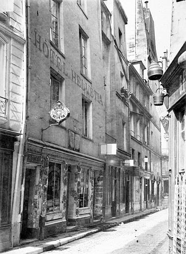 Maison dite de Nicolas Flamel Façade sur rue : ensemble, Durand, Jean-Eugène (photographe), 