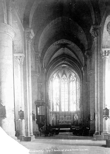 Eglise Saint-Nazaire Intérieur : nef, vue de l'entrée, Mieusement, Médéric (photographe), 