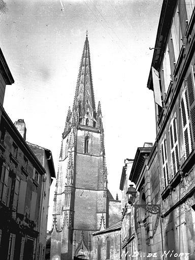Eglise Notre-Dame Clocher, Louzier (photographe), 