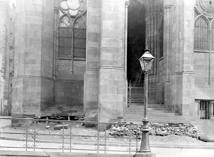 Cathédrale Notre-Dame Degrés et fenêtres, Chaine, Henri (architecte), 
