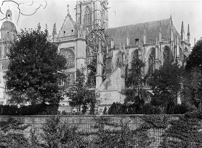 Cathédrale Notre-Dame Façade sud, Mieusement, Médéric (photographe), 