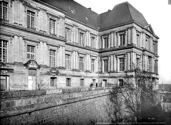 Château Pavillon de Gaston d'Orléans, vue sur les fossés, Mieusement, Médéric (photographe), 