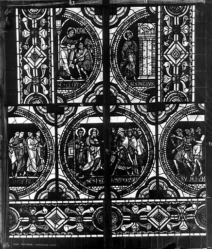 Cathédrale Saint-Pierre Vitrail, fenêtre C, médaillon, Leprévost (photographe), 