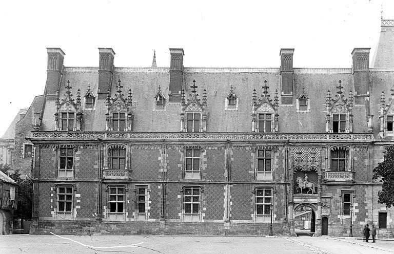 Château Aile Louis XII : Façade extérieure, Cousin, 