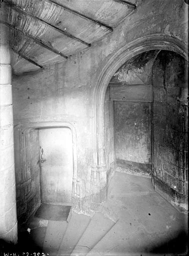 Hôtel d'Albiat ou Maison des Centaures Vue intérieure de la tourelle d'escalier, Jarron (photographe), 