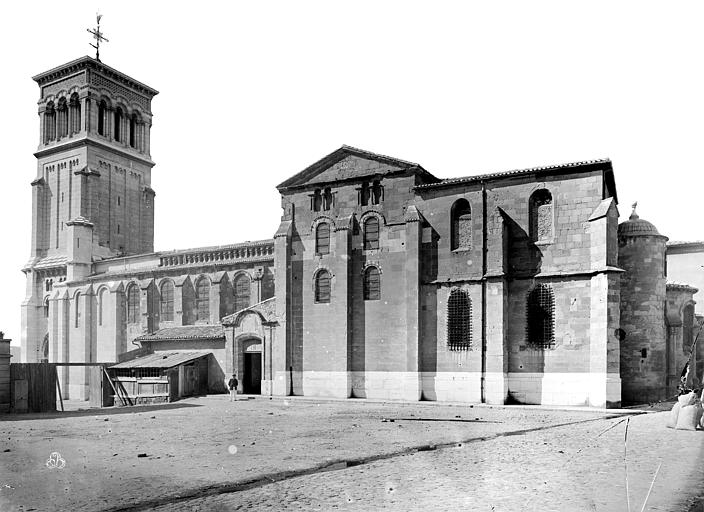 Cathédrale Saint-Apollinaire Ensemble sud, Mieusement, Médéric (photographe), 