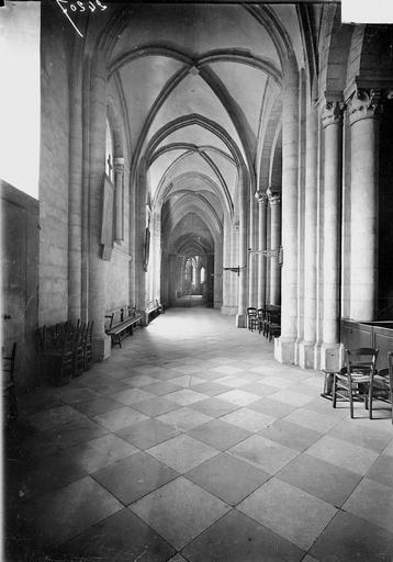 Eglise de Saint-Etienne-le-Vieux (ancienne) Déambulatoire, Service photographique, 