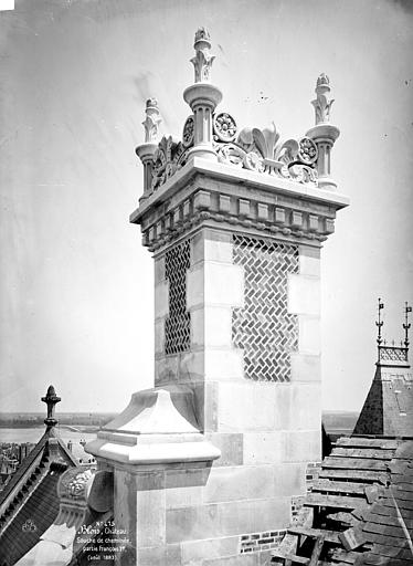 Château Partie François Ier : souche de cheminée, Mieusement, Médéric (photographe), 