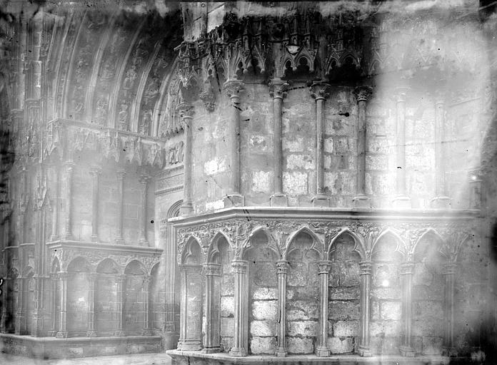 Cathédrale Saint-Etienne Portail ouest, détail, Enlart, Camille (historien), 