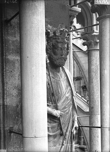 Cathédrale Notre-Dame Statue de roi, tour nord, Lajoie, Abel, 