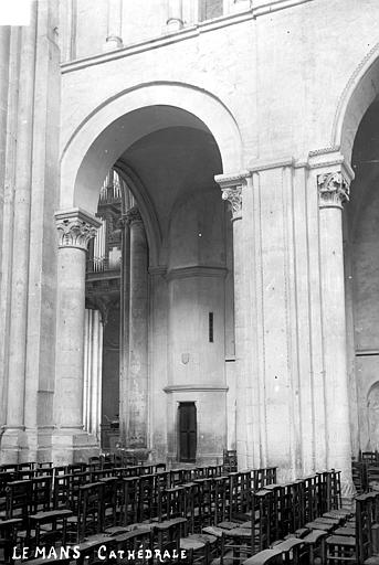 Cathédrale Saint-Julien Vue intérieure de la nef, côté sud : Grande arcade, Robert, Paul (photographe), 