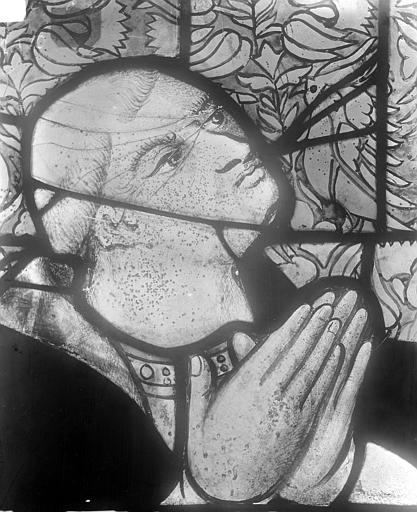 Cathédrale Saint-Julien Relevé de panneau de vitrail (détail) : tête de donateur, Durand, Jean-Eugène (photographe), 75 ; Paris ; Médiathèque de l'Architecture et du Patrimoine