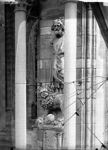 Cathédrale Notre-Dame Statue de roi dit Pépin le Bref, Lajoie, Abel, 