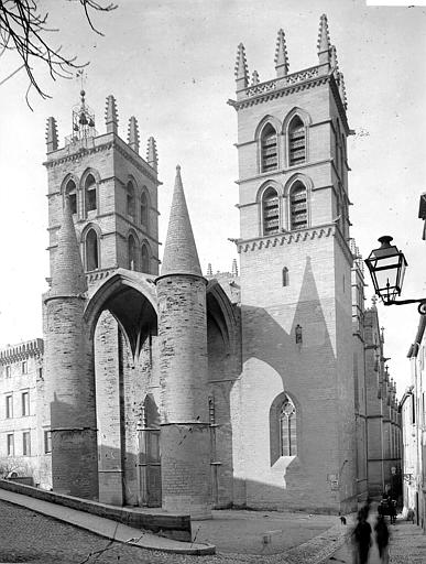 Cathédrale Saint-Pierre Porche et tours, Enlart, Camille (historien), 