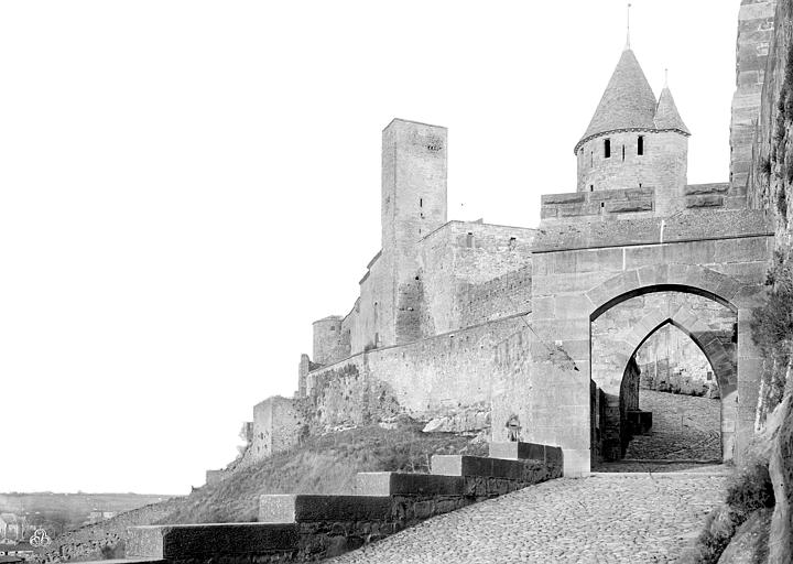 Cité Porte de l'Aude et tour de l'Evêque, Durand, Jean-Eugène (photographe), 