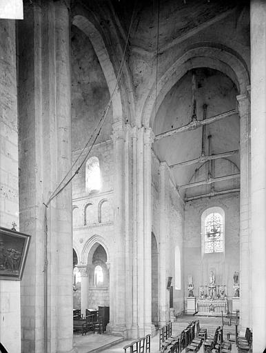 Eglise collégiale Saint-Germain Vue intérieure du transept vers le nord-ouest, Heuzé, Henri (photographe), 
