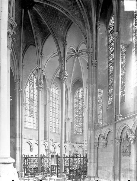 Cathédrale (ancienne) ; Eglise Saint-Etienne Chapelle absidale, Gossin (photographe), 