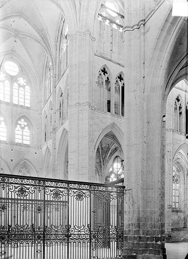 Abbaye Saint-Germain (ancienne) ; Eglise abbatiale Vue intérieure du transept nord, Gossin (photographe), 