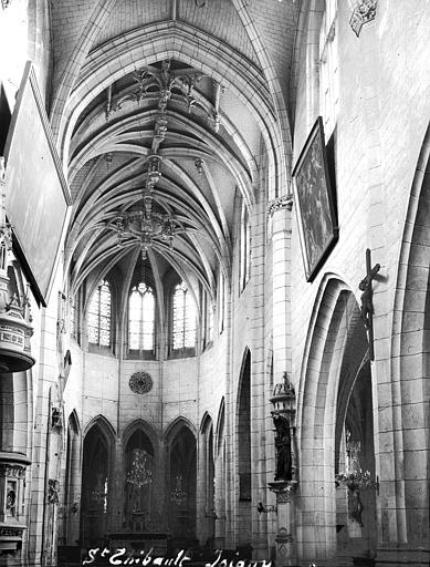 Eglise Saint-Thibault Nef, vue de l'entrée, Louzier (photographe), 