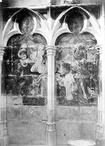 Cathédrale Notre-Dame Peinture murale d'une chapelle : Annonciation. Chanoine priant présenté par saint Jean-Baptiste, Mieusement, Médéric (photographe), 