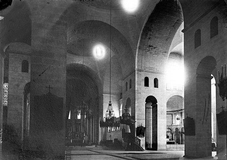 Cathédrale Saint-Front Nef: vue diagonale, Enlart, Camille (historien), 