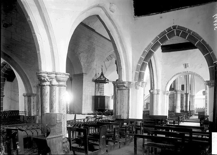 Eglise Vue diagonale de la nef, Enlart, Camille (historien), 