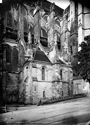 Cathédrale (ancienne) Sacristie sur la façade nord, Mieusement, Médéric (photographe), 