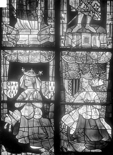 Cathédrale Saint-Julien Vitrail du transept nord, baie 13, panneaux 23 et 24 : Maris de Blois mère de Louis II et Yolande d'Aragon femme de Louis II, Durand, Jean-Eugène (photographe), 