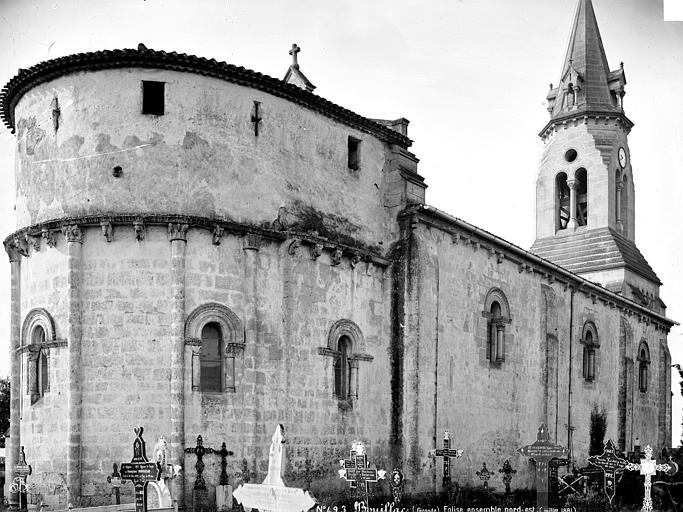 Eglise Saint-Siméon Ensemble nord-est, avec tombes au premier plan, Mieusement, Médéric (photographe), 