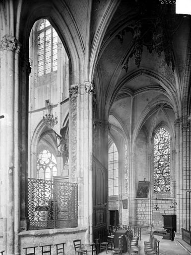 Eglise Vue intérieure du déambulatoire, Heuzé, Henri (photographe), 