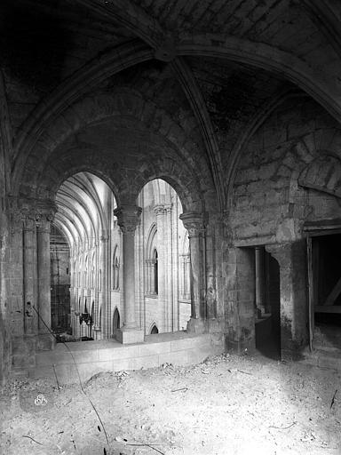 Abbaye Saint-Nicolas (ancienne) Eglise : Triforium, Durand, Eugène (photographe), 